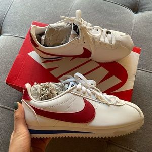 Wmns Nike Cortez classic